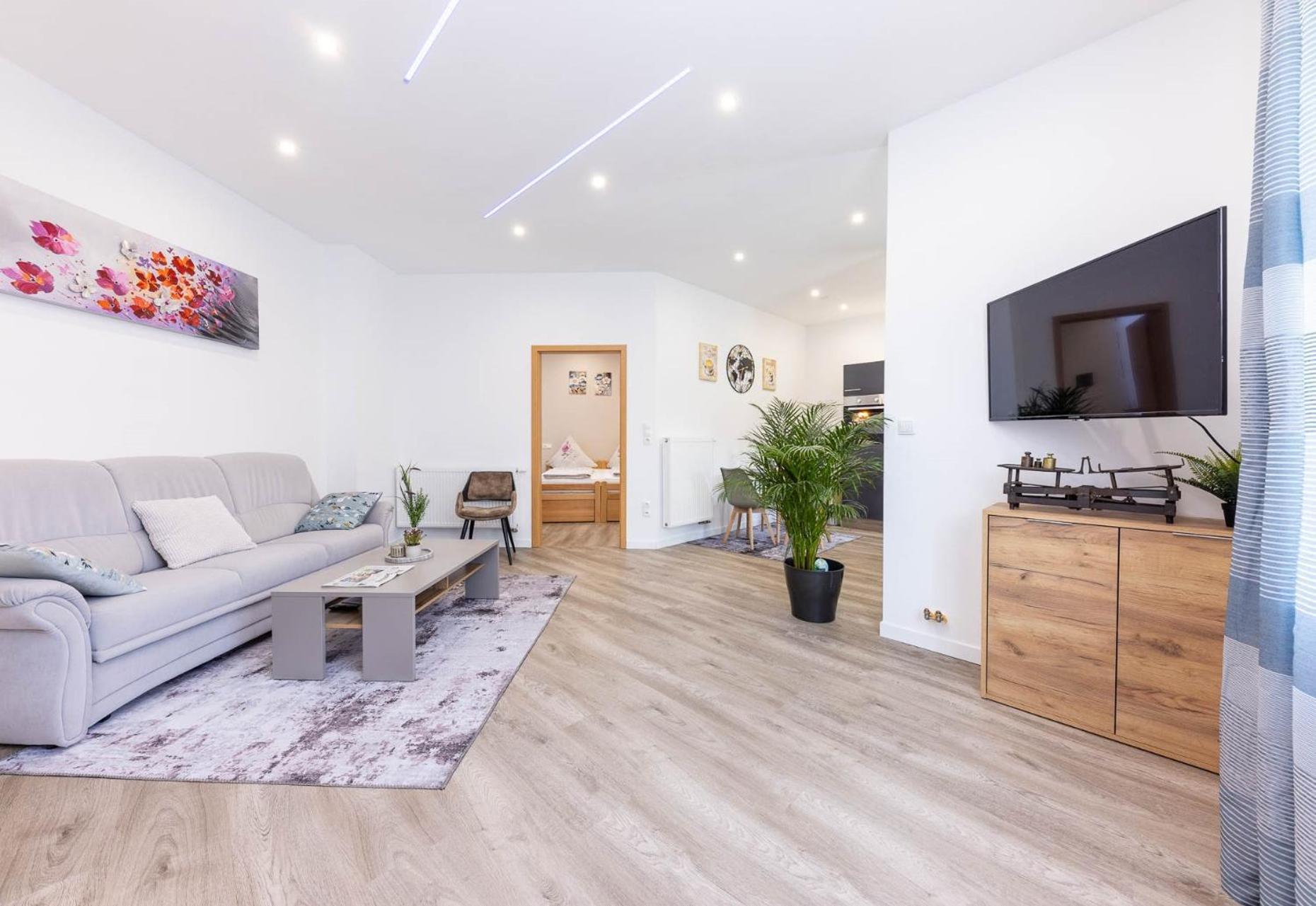 Neu I Ferienwohnung Jasmin Andernach Kültér fotó
